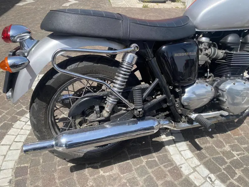 Triumph Bonneville (2007 - 16) (6)