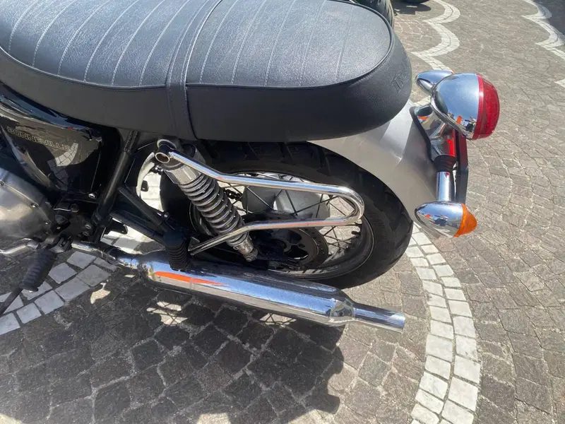 Triumph Bonneville (2007 - 16) (7)