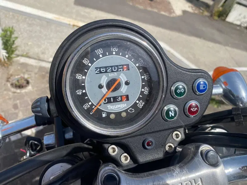 Triumph Bonneville (2007 - 16) (3)
