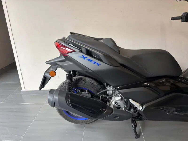 Yamaha X-Max 300 (2025 - 26) (9)