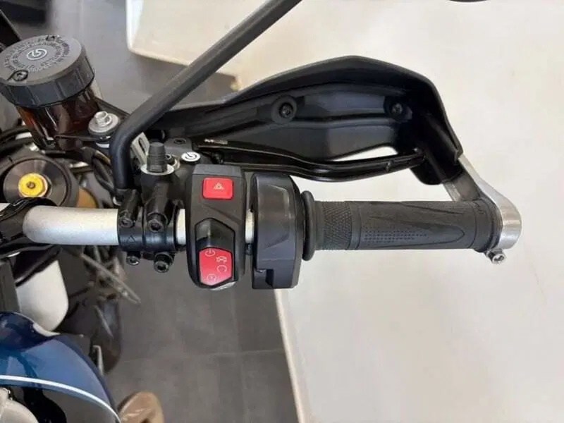 Triumph Scrambler 1200 XE (2021 - 23) (6)