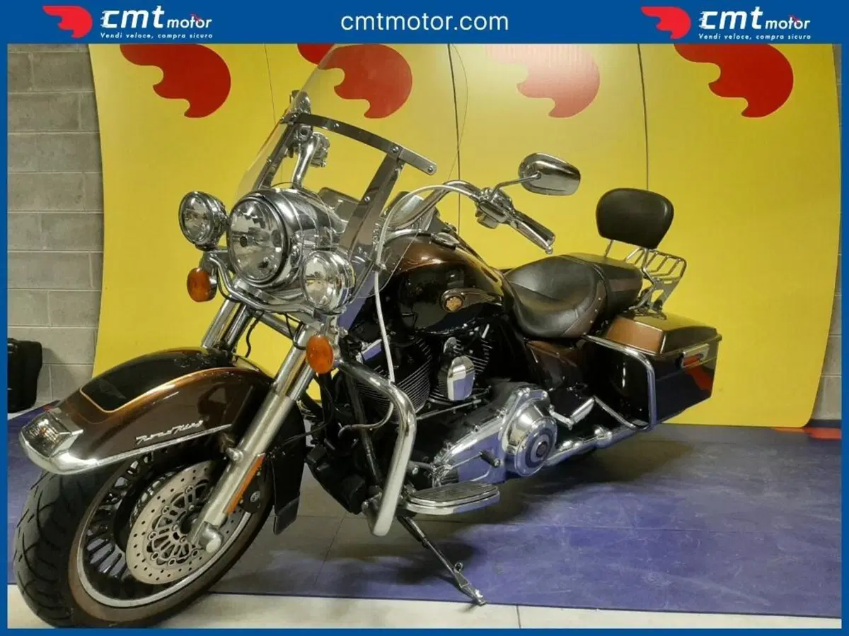 Harley-Davidson 1690 Road King (2013 - 16) - FLHR (2)