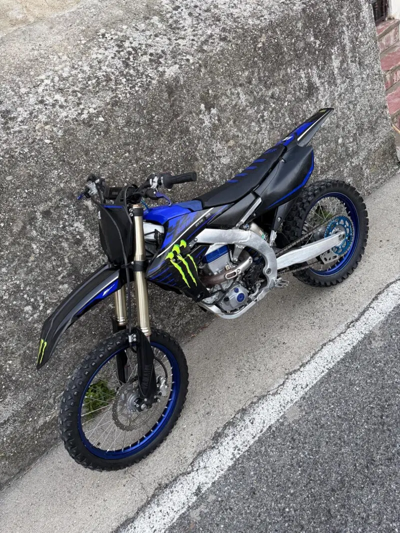 Yamaha YZ 450 F Monster Energy (2022)