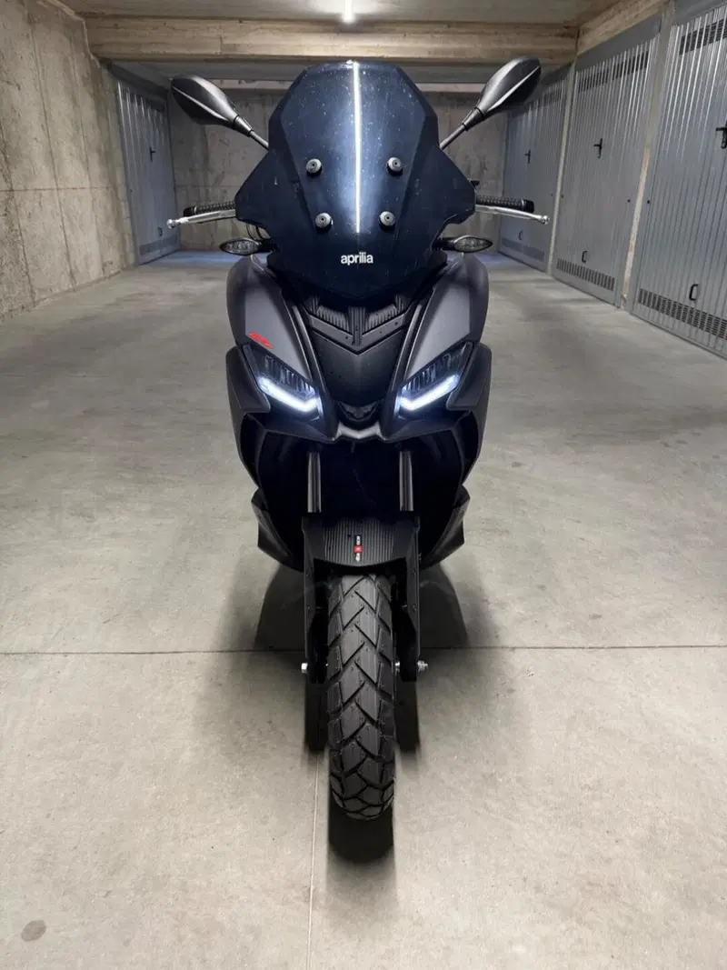 Aprilia SR GT 200 (2025 - 26)