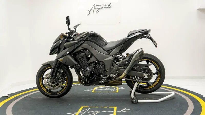 Kawasaki Z 1000 (2010 - 13) (10)