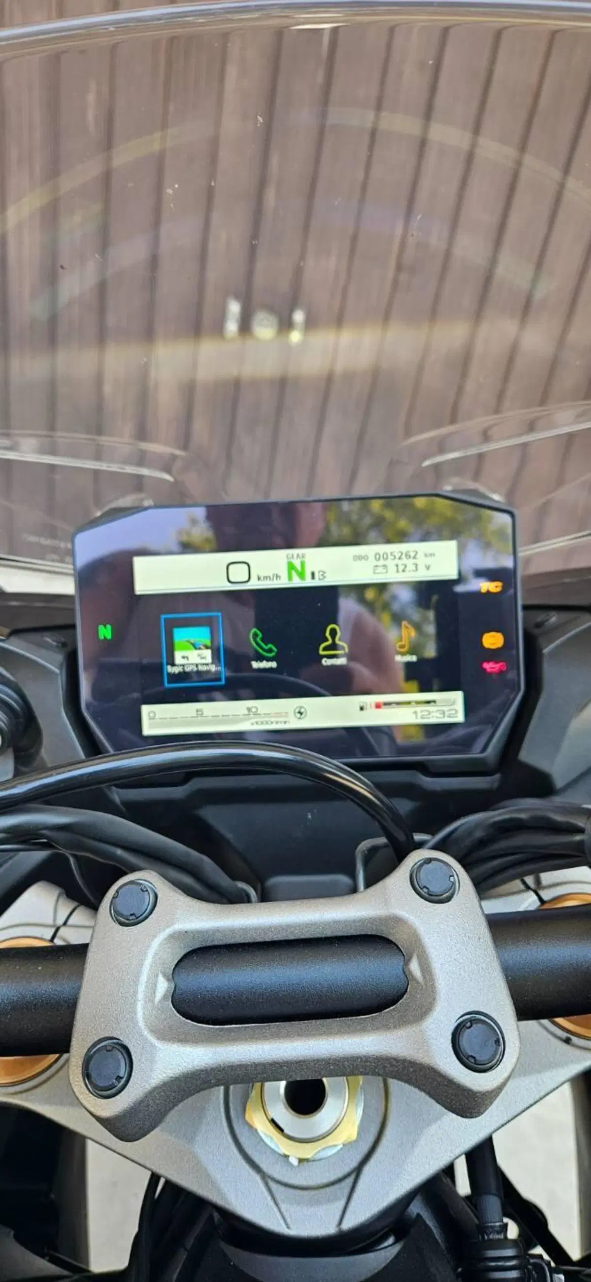 Suzuki GSX-S1000GT (2025 - 26) (3)