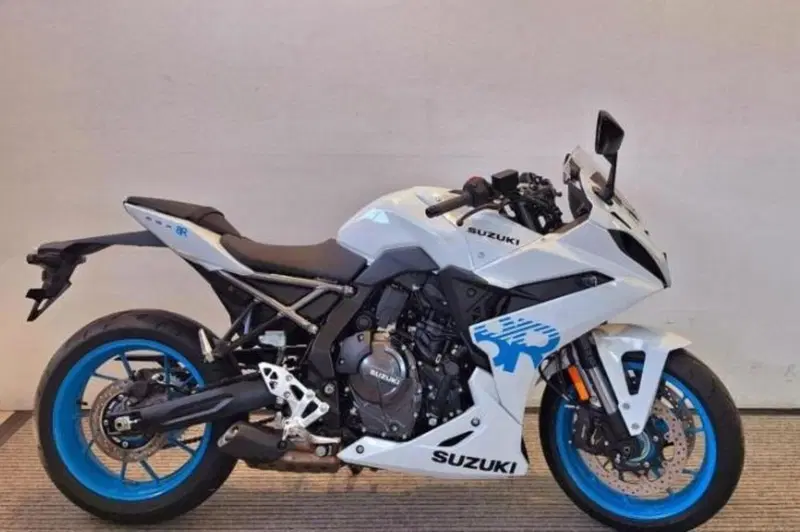 Suzuki GSX-8R (2024 - 26) (4)