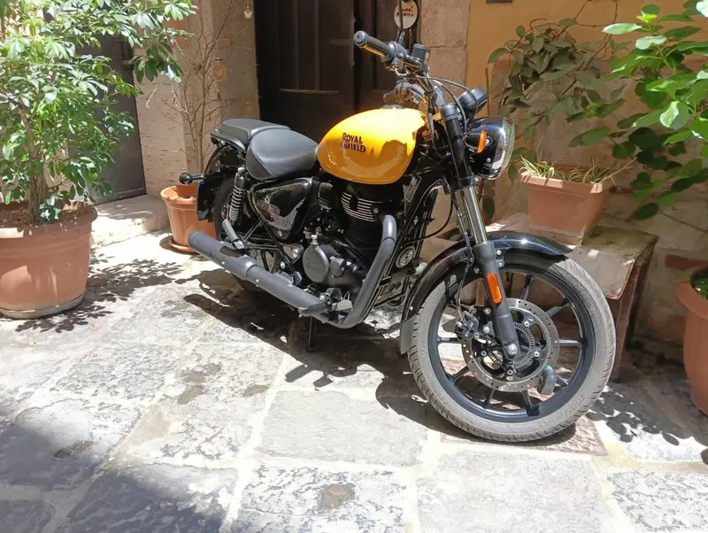 Royal Enfield Meteor 350 (2021 - 26) (2)