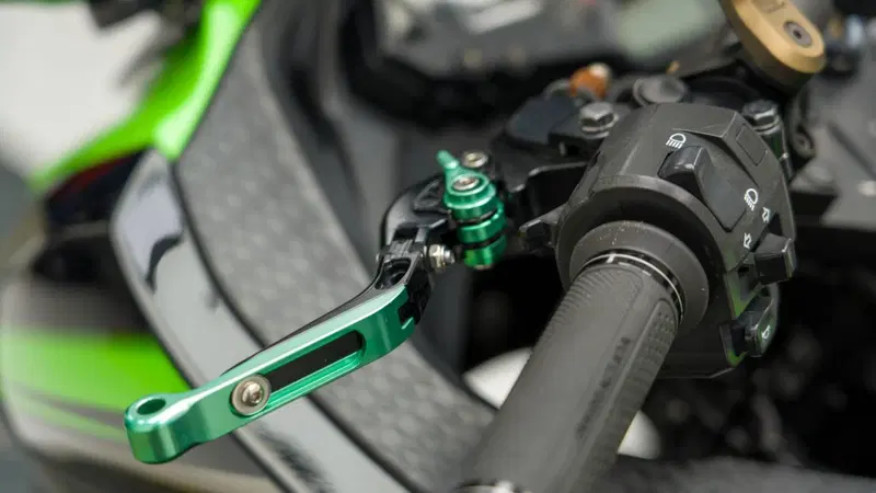 Kawasaki Ninja 300 ABS (2012 - 16) (15)