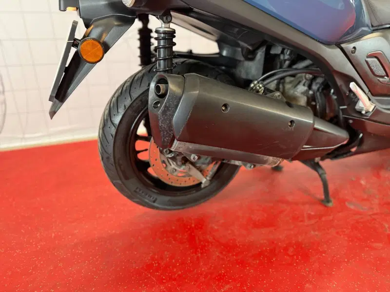 Yamaha Tricity 300 (2021 - 24) (11)