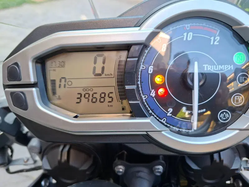 Triumph Tiger 800 ABS (2010 - 14) (8)