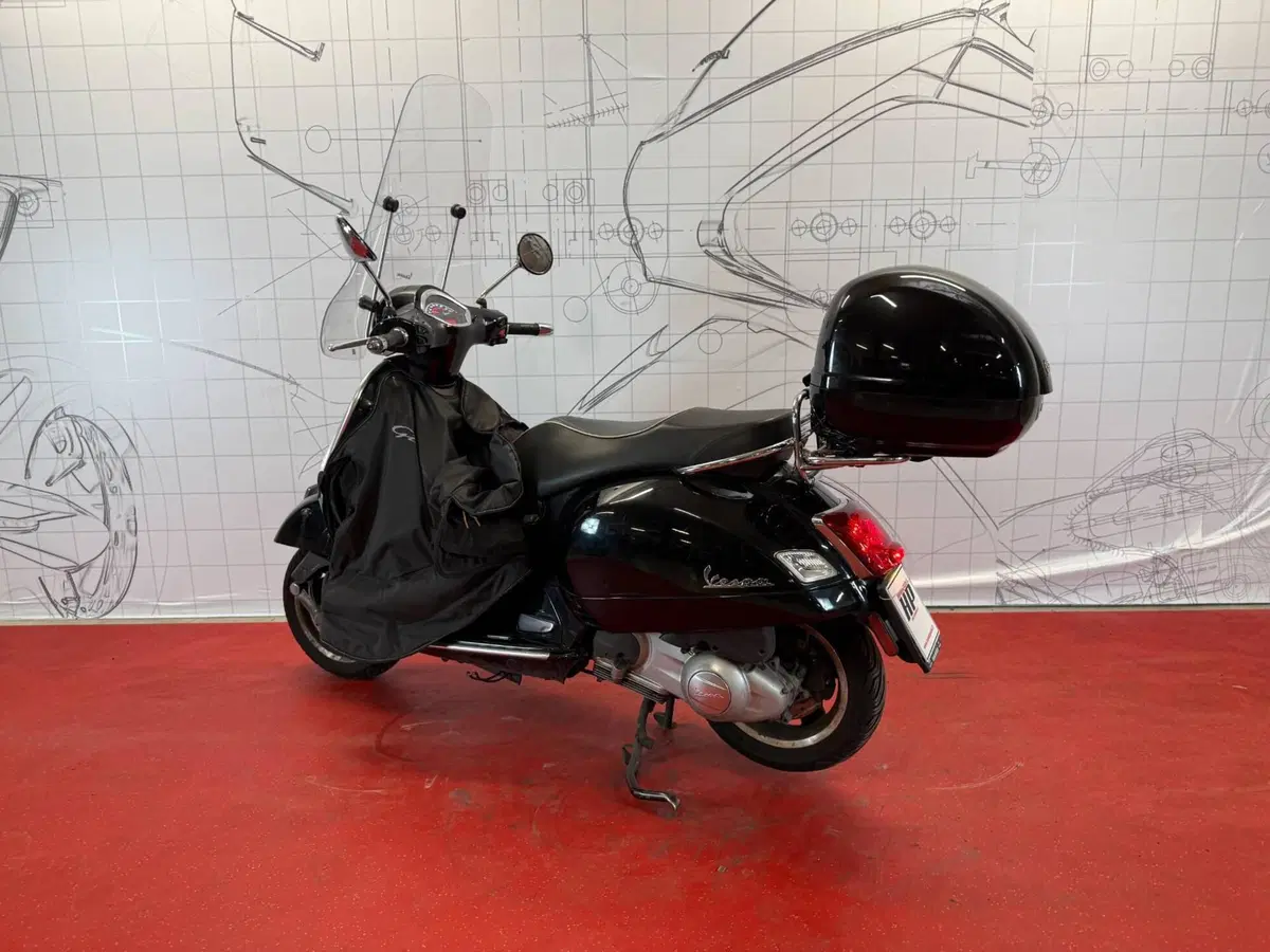 Vespa GTS 300 Super (2017 - 18) (6)