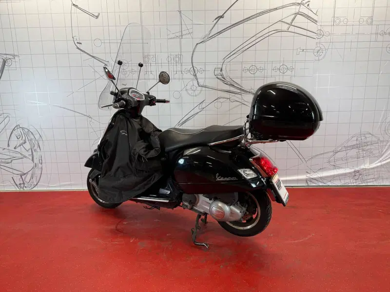 Vespa GTS 300 Super (2017 - 18) (6)