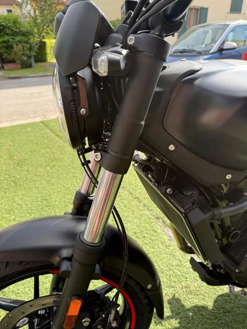 Royal Enfield Guerrilla 450 Apex (2026) (8)