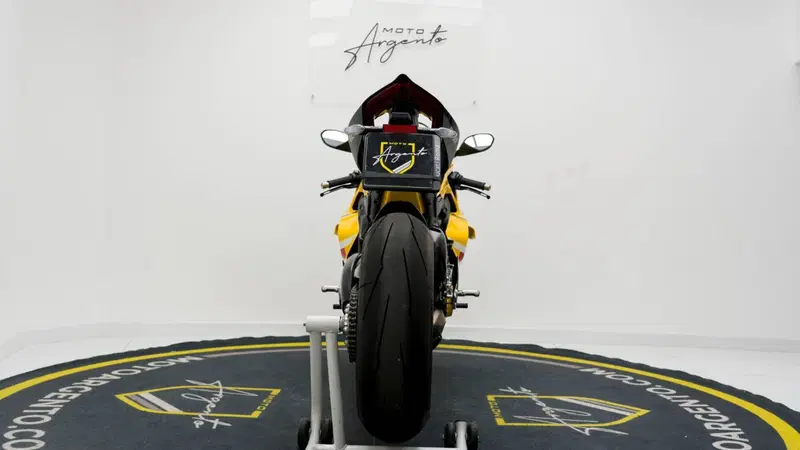 Ducati Panigale V4 Bagnaia 2022 World Champion Replica (2023) (7)