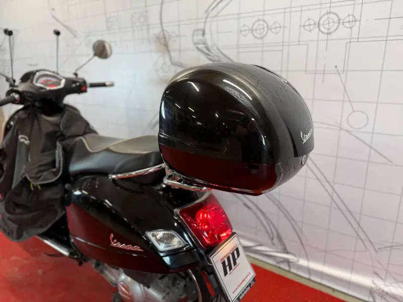 Vespa GTS 300 Super (2017 - 18) (16)