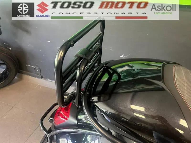 Vespa GTV 300 Hpe (2023 - 25) (3)