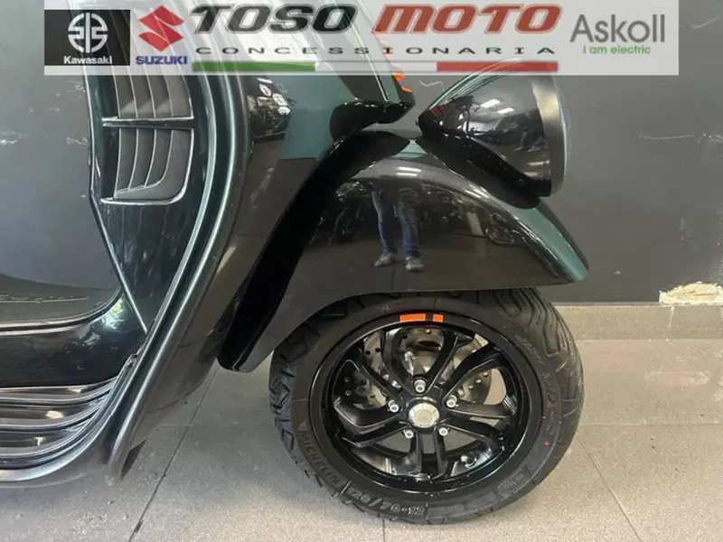 Vespa GTV 300 Hpe (2023 - 25) (4)