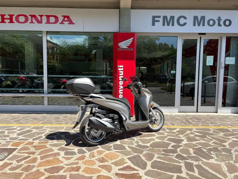 Honda SH 350 (2021 - 24) (7)