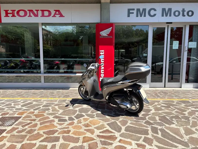 Honda SH 350 (2021 - 24) (6)