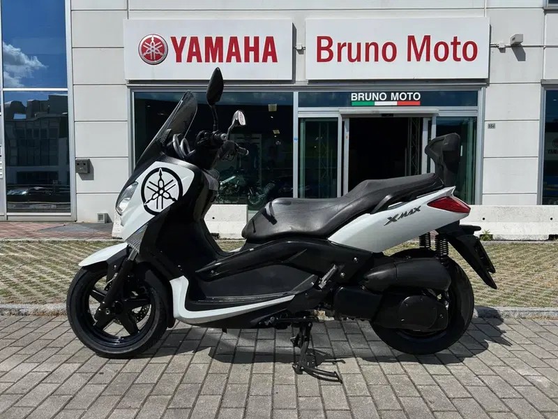 Yamaha X-Max 250 (2010 - 13) (2)