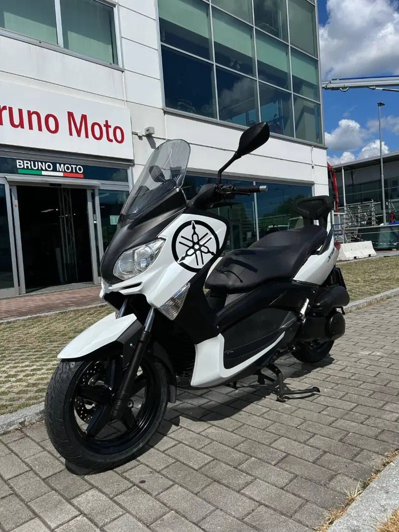 Yamaha X-Max 250 (2010 - 13) (3)