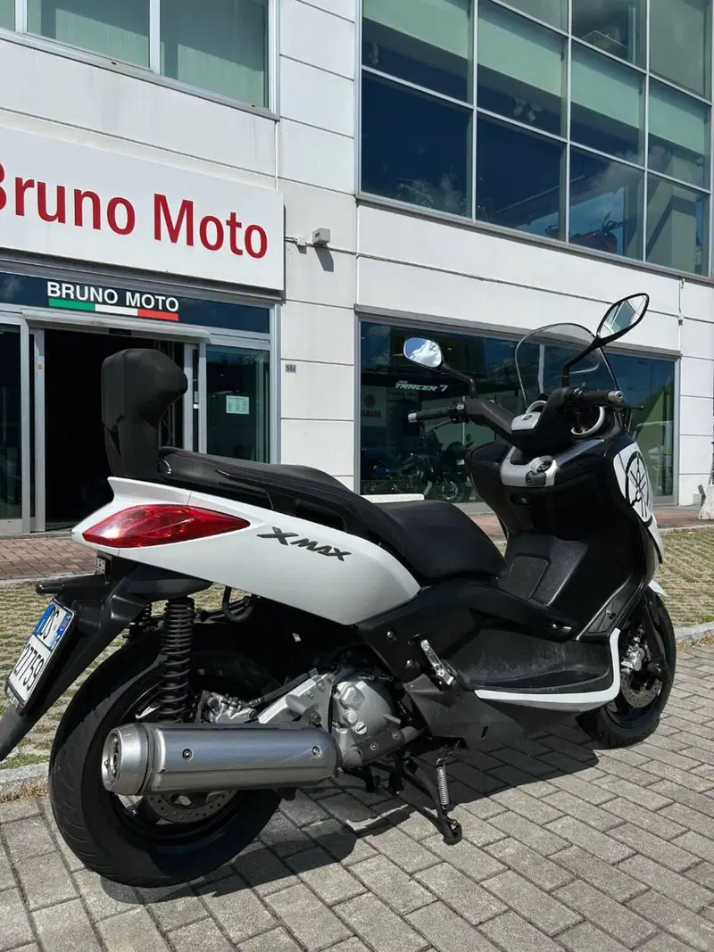 Yamaha X-Max 250 (2010 - 13) (4)