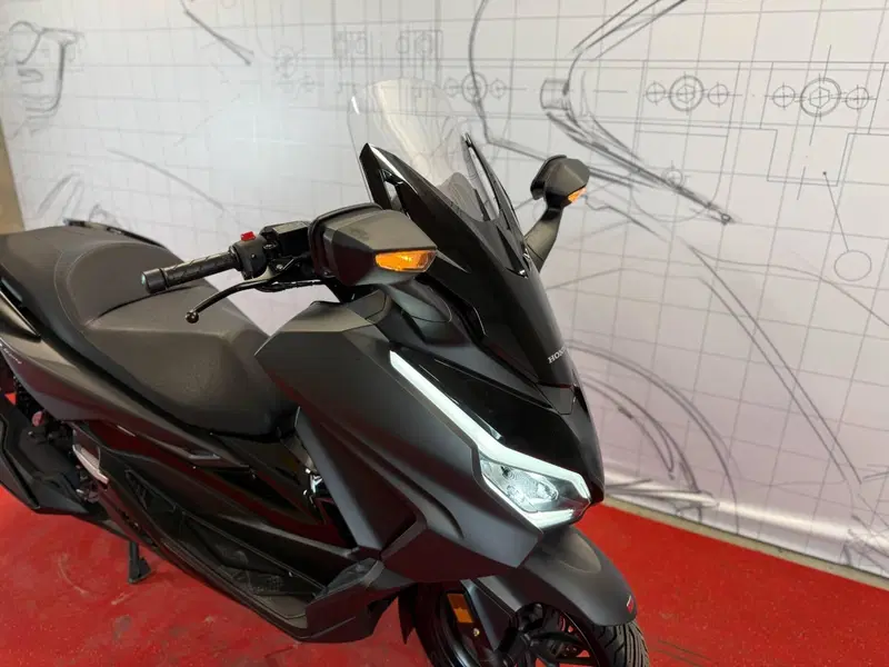 Honda Forza 350 (2022 - 24) (10)