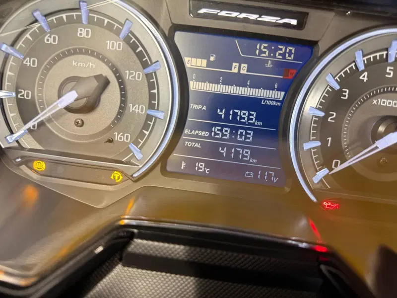 Honda Forza 350 (2022 - 24) (7)