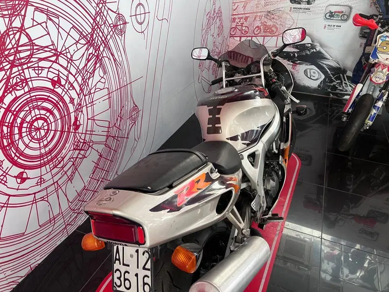 Honda CBR 900 RR (1994 - 95) (4)