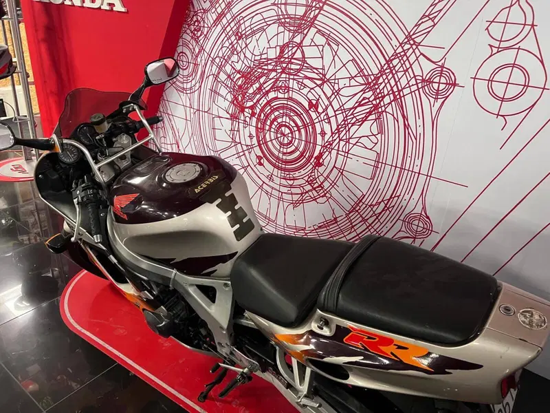 Honda CBR 900 RR (1994 - 95) (9)