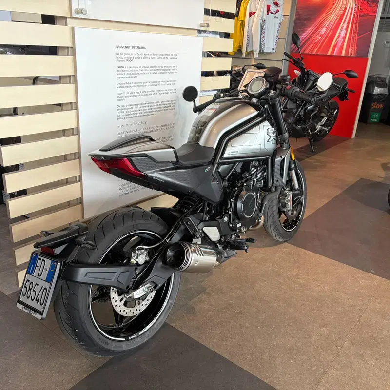 CFMOTO 700CL-X Sport (2022 - 26) (5)