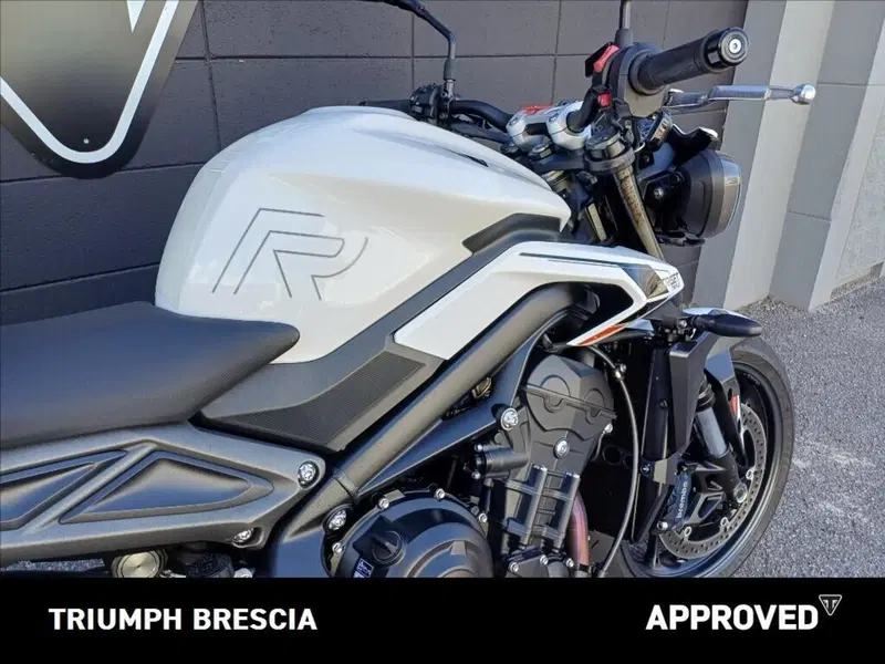Triumph Street Triple 765 R (2023 - 26) (5)