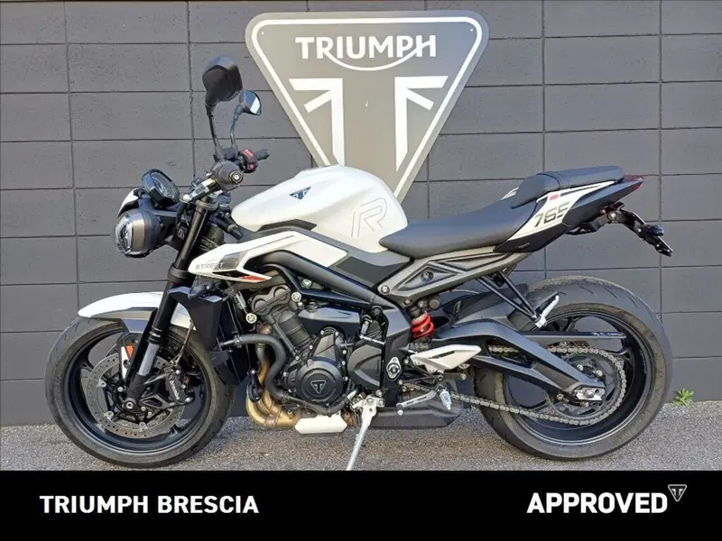 Triumph Street Triple 765 R (2023 - 26) (14)