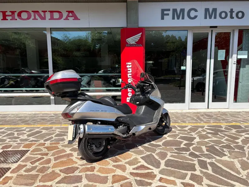 Honda Silver Wing 400 (2006 - 09) (7)