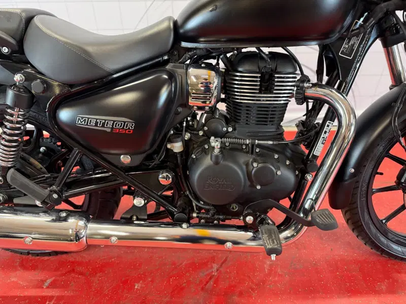 Royal Enfield Meteor 350 (2021 - 26) (11)