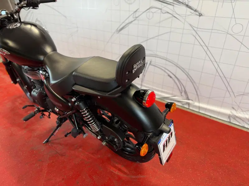 Royal Enfield Meteor 350 (2021 - 26) (17)
