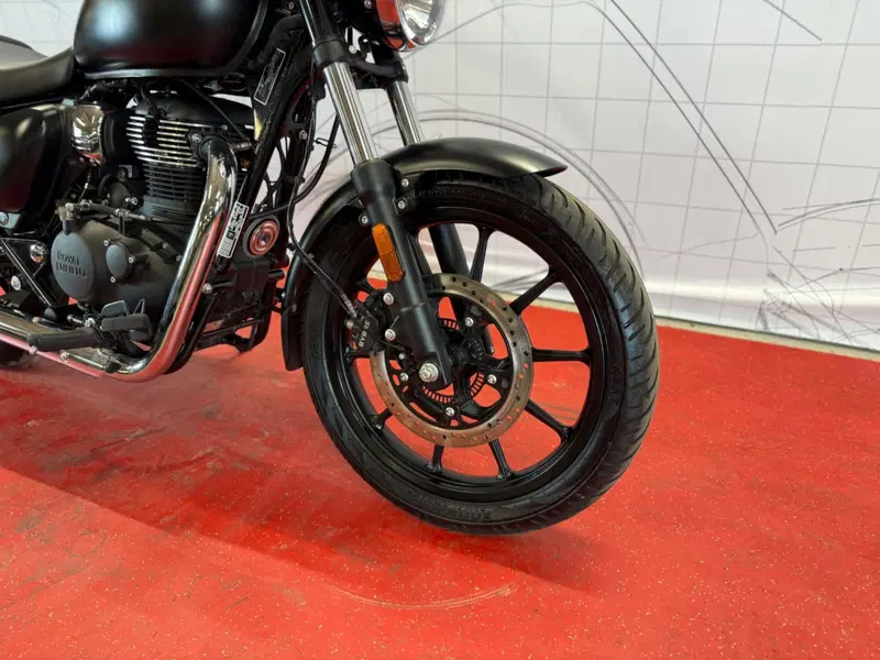 Royal Enfield Meteor 350 (2021 - 26) (9)