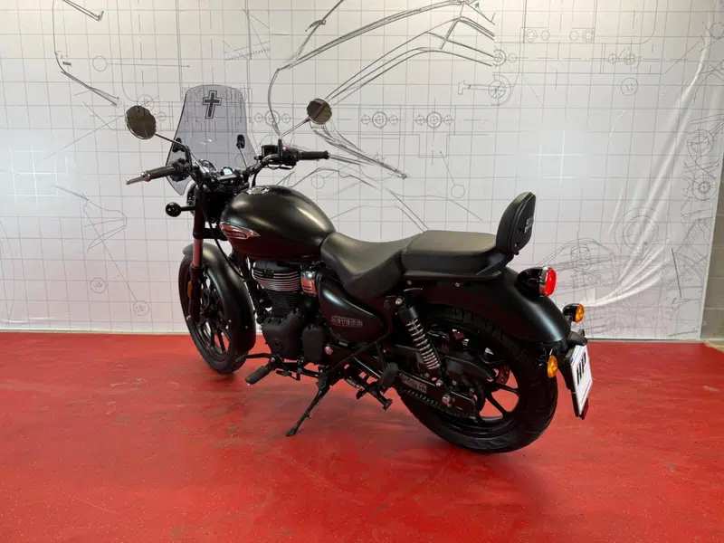 Royal Enfield Meteor 350 (2021 - 26) (6)