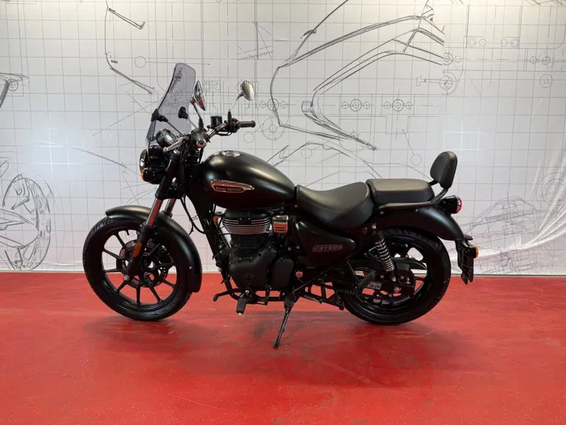 Royal Enfield Meteor 350 (2021 - 26) (4)