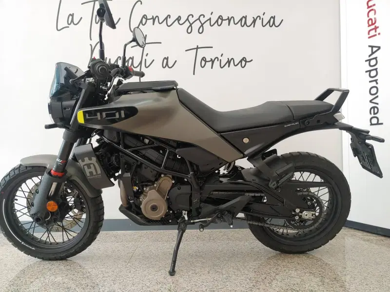 Husqvarna Svartpilen 401 (2024 - 26) (4)