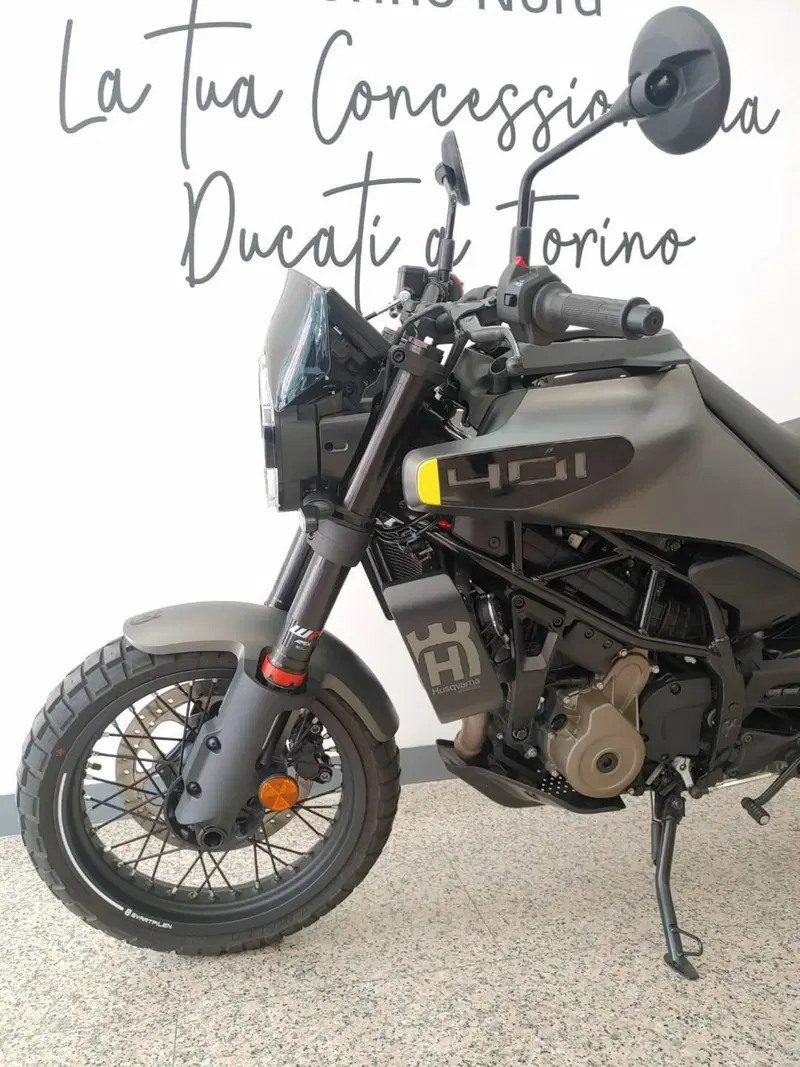 Husqvarna Svartpilen 401 (2024 - 26) (8)