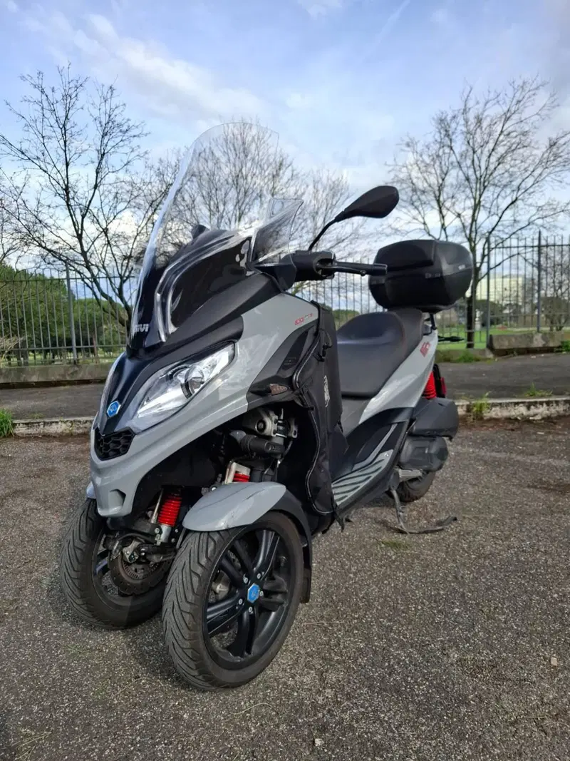Piaggio MP3 300 Sport ABS Hpe (2021 - 24) (4)