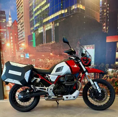 Moto Guzzi V85 TT (2021 - 23) usata