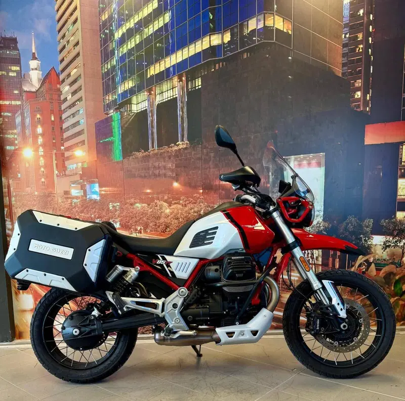 Moto Guzzi V85 TT (2021 - 23)