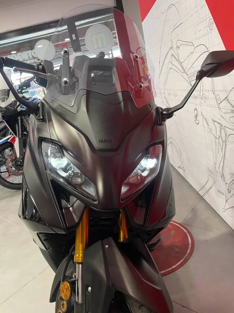 Yamaha T-Max 560 Tech Max (2022 - 24) (4)
