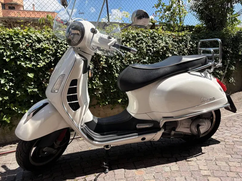 Vespa GTS 300 Super (2008 - 16)