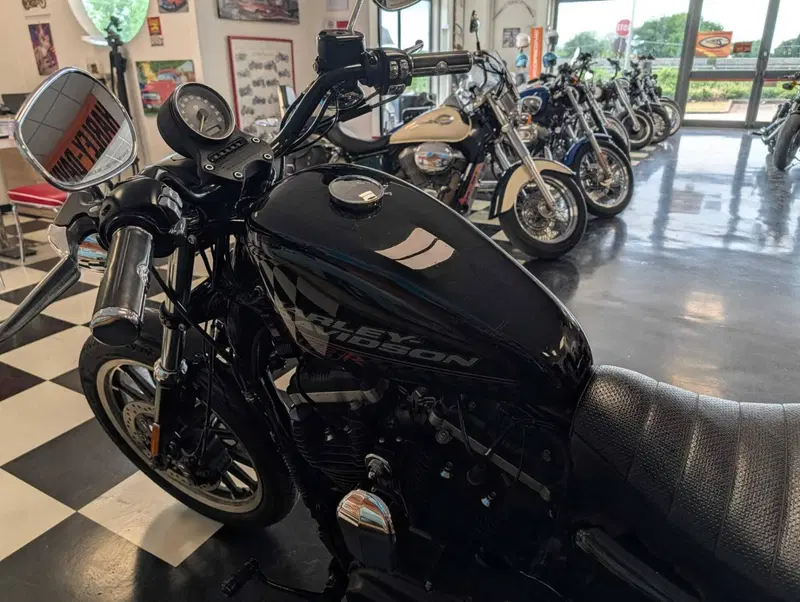 Harley-Davidson 883 R (2008 - 16) - XL 883R (5)