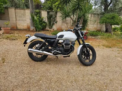 Moto Guzzi V7 Stone (2012 - 15) usata