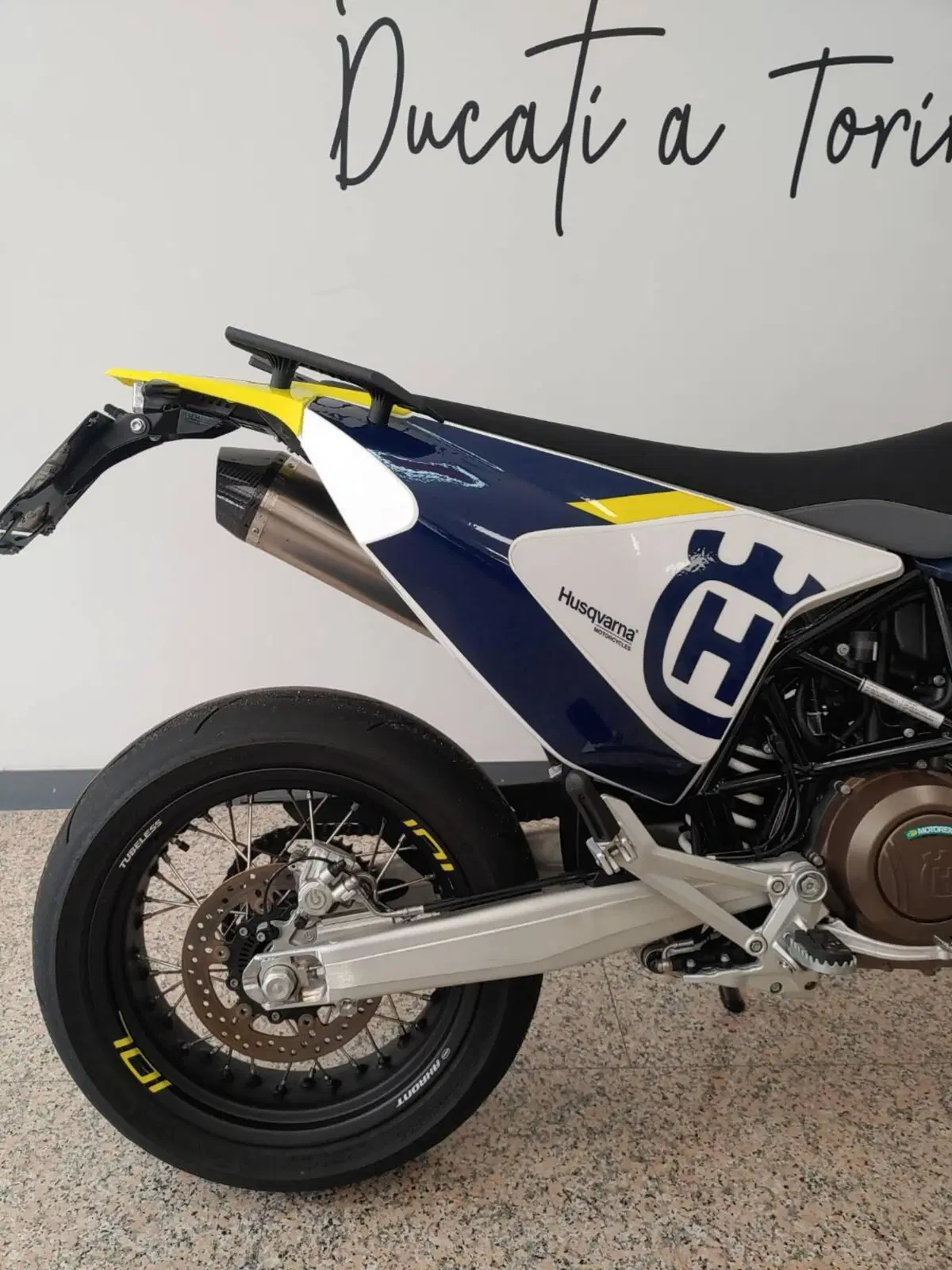 Husqvarna 701 Supermoto (2023 - 25) (7)